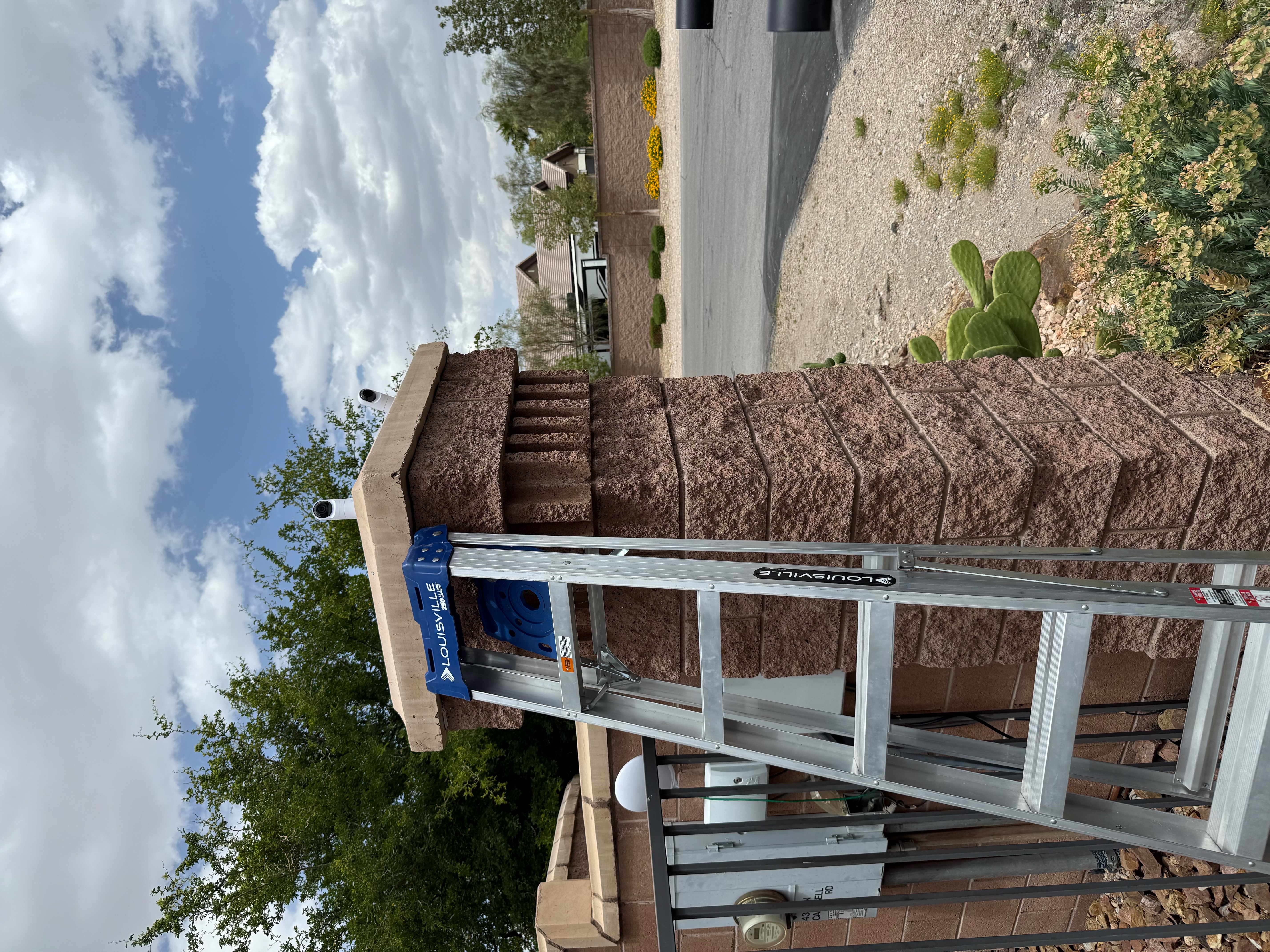 Gate box equipment detail